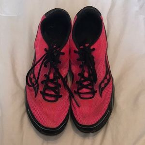 Girls Saucony Track Shoes